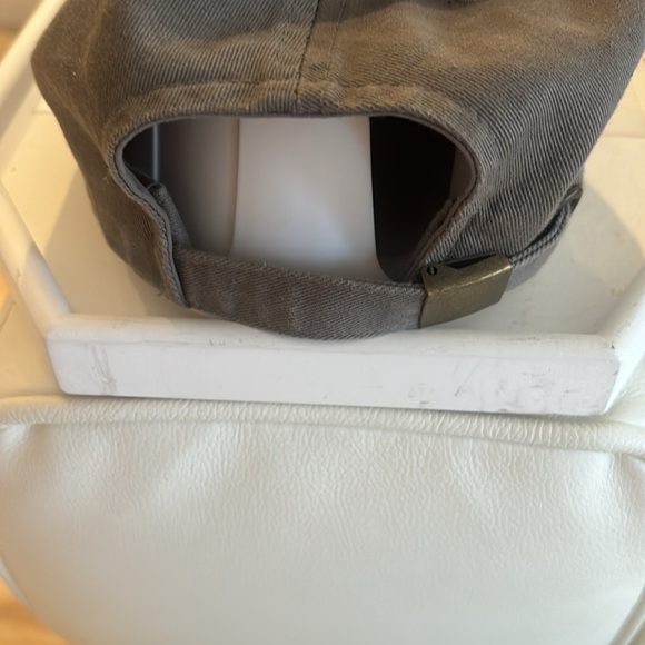 Fashion baseball cap with rhinestones - Picture 3 of 4